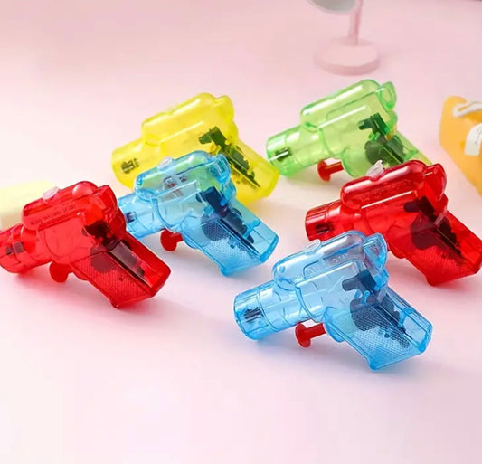 6pc mini water guns, random colour sent