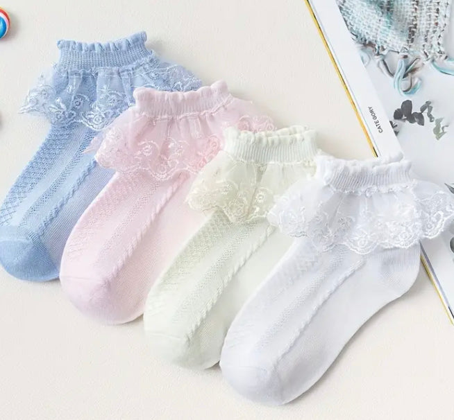 4 pair lace ankle socks