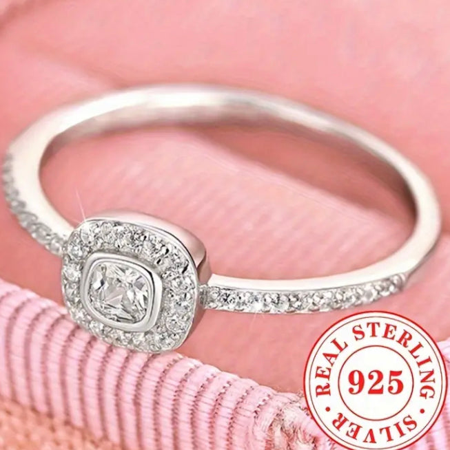 925 Sterling Silver Classic Halo Ring